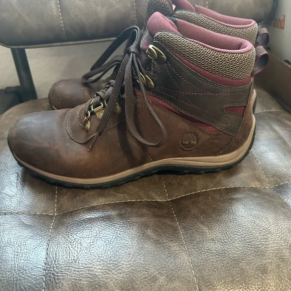FLASH SALE! 🎉 Timberland Norwood Women’s Hiking Boots - Picture 4 of 5